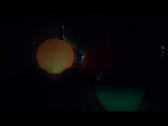 40 इंच 60 इंच बैंगनी और गुलाबी इंटरैक्टिव गुब्बारे रोशनी संगीत कार्यक्रमों में फेंकने के लिए