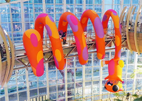 शॉपिंग मॉल और इवेंट्स के लिए 6 मीटर कस्टम टीपीयू inflatable गिलहरी त्वरित 15 मिनट सेटअप के साथ
